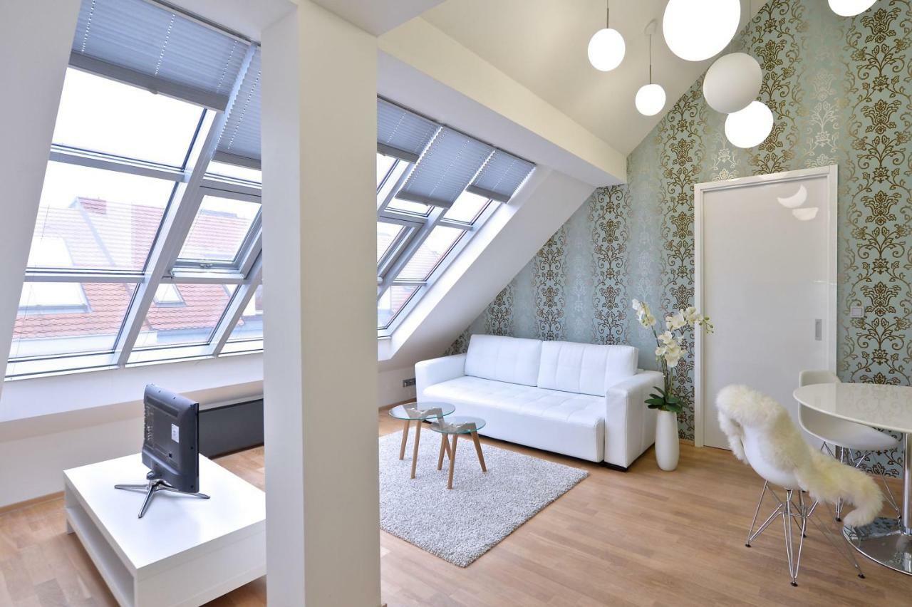 プラハDesigner Loft 2アパートメント エクステリア 写真